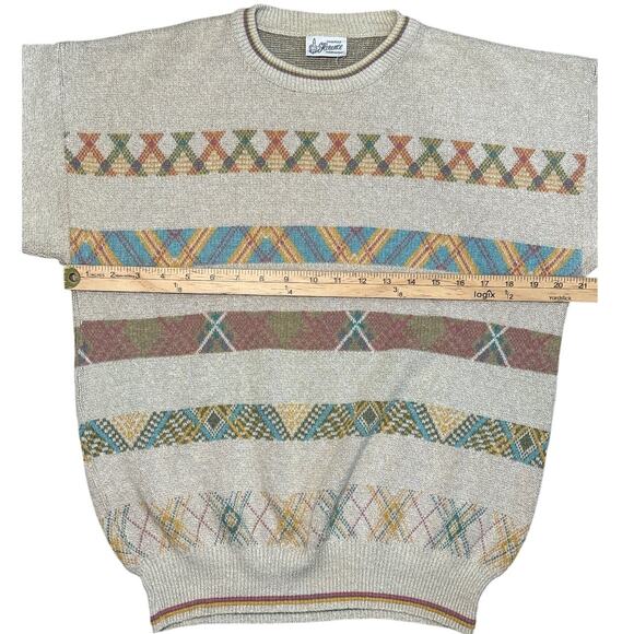 Men's Multicolor Patterned Sweater - Picture 5 of 6